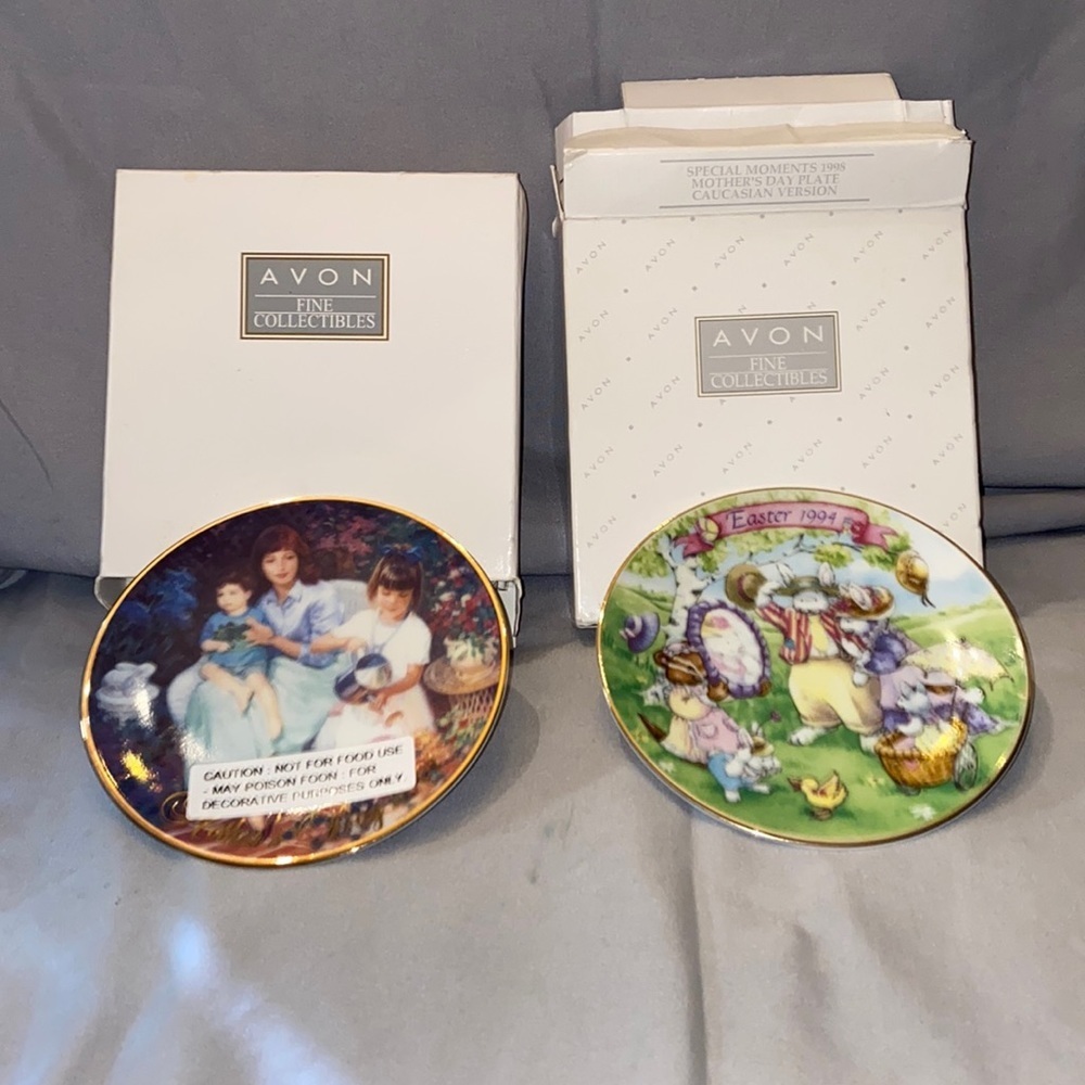 Bx47 Avon fine collectibles new in box Easter 1994 and Blessed of Love 2001